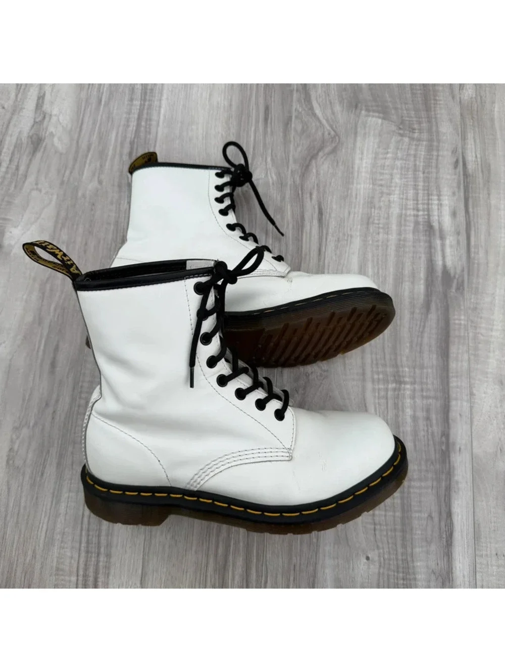 Dr. Martens 1460 White Leather 8-Eye Boots Women’s US 8